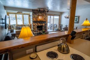 RMR: Cedars 1412 Condo in The AspensWilson WY
