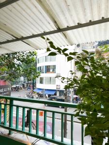 Cozy Saigon Sunset Apartment - Steps to Bui Vien Nightlife