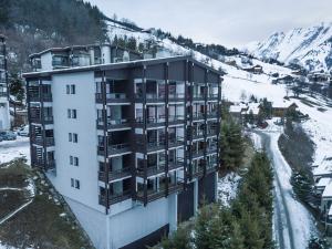 4★ Appartement Sud, 6 pers, 2 ch, La Clusaz avec balcon - FR-1-304-274