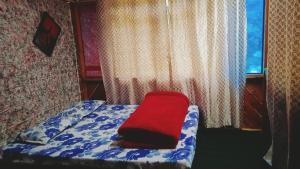 Shanti People Huts And Cafe