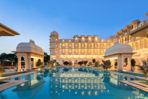 Wyndham Grand Udaipur Fateh Sagar Lake - Pure Vegetarian Resort