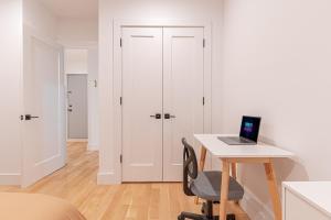 Modern & Min Brooklyn Gem w Balcony