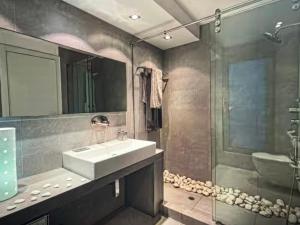 Amazing views above Heraklion