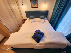 Sea Breeze ApartHotel - Beach Pool & Spa Resort