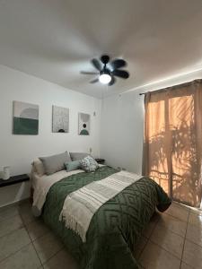 3 beds 2 bath apartment minutes walk from the beach