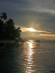 CABAÑAS San-Blas PANAMÁ GUNAYALA-TRAVEL