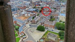 Near Liverpool Cathedral City Base to Explore!