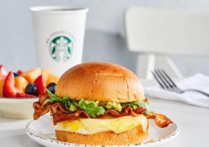 Courtyard By Marriott Jersey City Newport