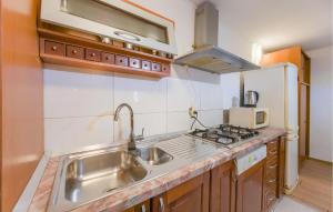 Awesome Apartment In Vodnjan With Wifi