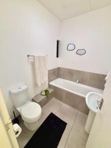 Waterfall Smart Apartment