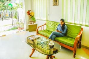 FabHotel Eleanora Inn - New Town