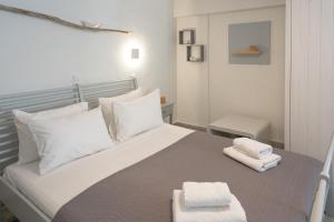 WHITE W4 new studio in Naousa