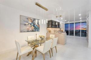 Luxury Three-Bedroom Oceanfront Apartment with Panoramic Views