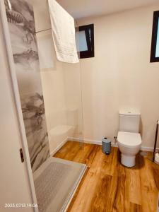 Apartment with Mountain View