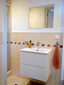 Sfeervol guesthouse, privé tuin en free parking