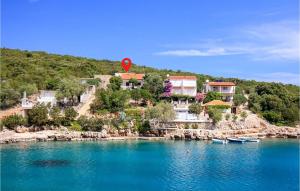 1 Bedroom Nice Apartment In Gdinj