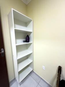 Espaçosa Casa com WI-FI Perto do Aroporto - Conforto e Praticidade GEM19