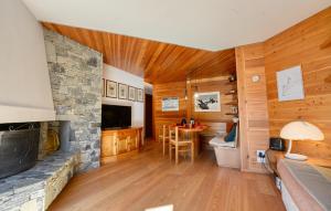 Cozy Apartment In Breuil-Cervinia With Wifi