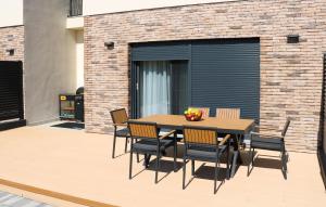 Amazing Home In Kerestinec With Wifi