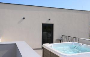 Amazing Home In Kerestinec With Wifi