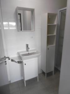 Studio meublé avec jardin et parking sécurisé