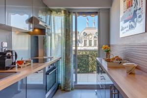 FRANCIA AZUR AP4483 by RIVIERA HOLIDAY HOMES