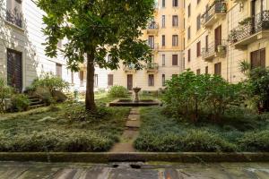 Luxury apartment - Pergolesi 24