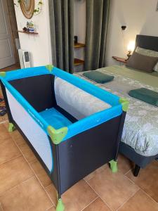 Casa lovits - Cozy One-Bedroom Apartment with Modern Comforts