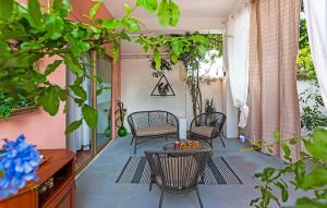 Lovely Apartment In Bale With Wifi