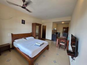 Coastal Suites Apart Hotel ---- 10 minutes walk to beach
