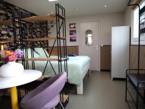 Sfeervol guesthouse, privé tuin en free parking