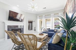 4-BD 2-BA with Backyard Pool Retreat + Game Room