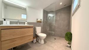 Charmant studio avec parking terrasse et proche de la plage