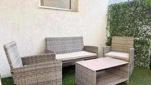 Charmant studio avec parking terrasse et proche de la plage