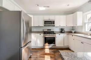 Historic Belmont Home - Short Term or Monthly Stays - Extended Work Trips