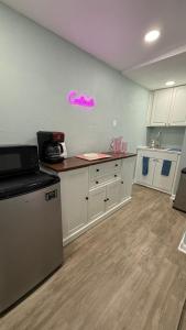 Tropical Beach Studio Getaway B