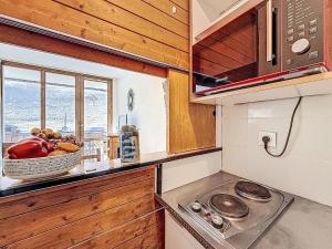 Apartment Rond Point des Pistes - Val Claret-2 by Interhome