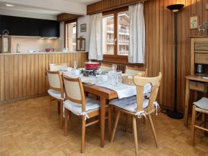 Apartment Val Neige 11 by Interhome