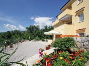 Apartment Silvana-4 by Interhome