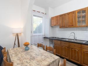 Apartment Vesela-1 by Interhome