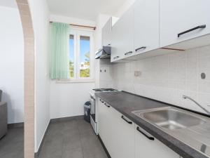 Apartment Vesela-2 by Interhome