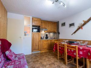 2 pièces cabine 6 personnes avec balcon sud-ouest, animaux admis - FR-1-263-474