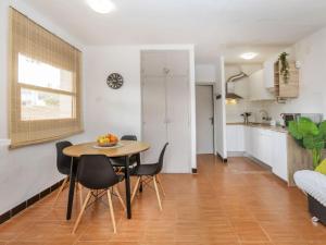 Apartment Les Cigales by Interhome