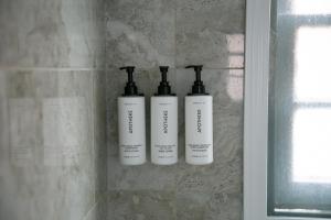 Bosch House Rosé - Zee Suite