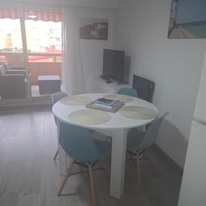 Studio plage de largentiére LA LONDE LES MAURES