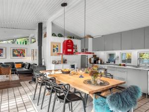 Holiday Home Linnea - 1km from the sea by Interhome