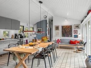Holiday Home Linnea - 1km from the sea by Interhome