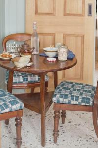 No48 - Luxe Edwardian Shop Conversion in Pewsey