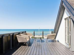 Holiday Home Susan - 20m from the sea by Interhome