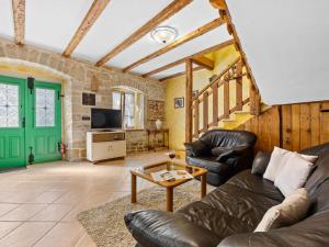 Holiday Home Franz by Interhome